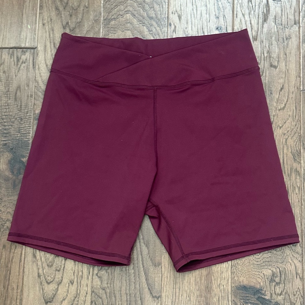 Maroon biker shorts size XL